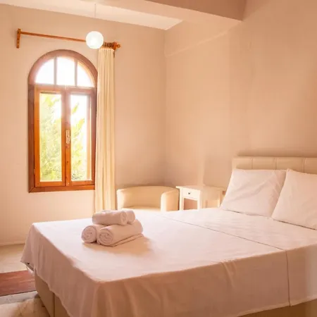 Deta Hotel 3*